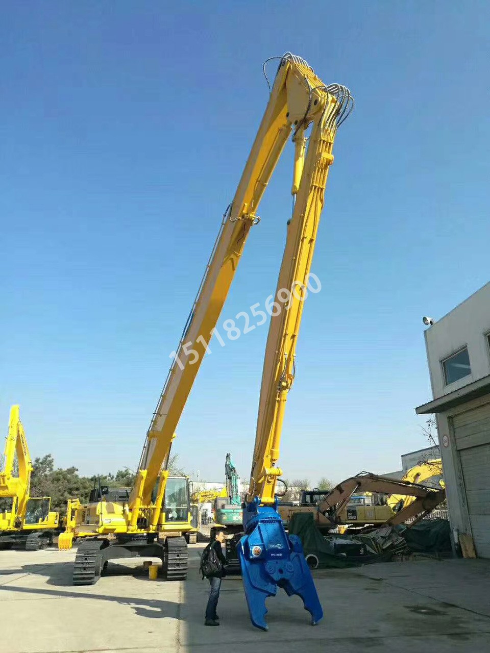 北京小松460拆楼臂.jpg
